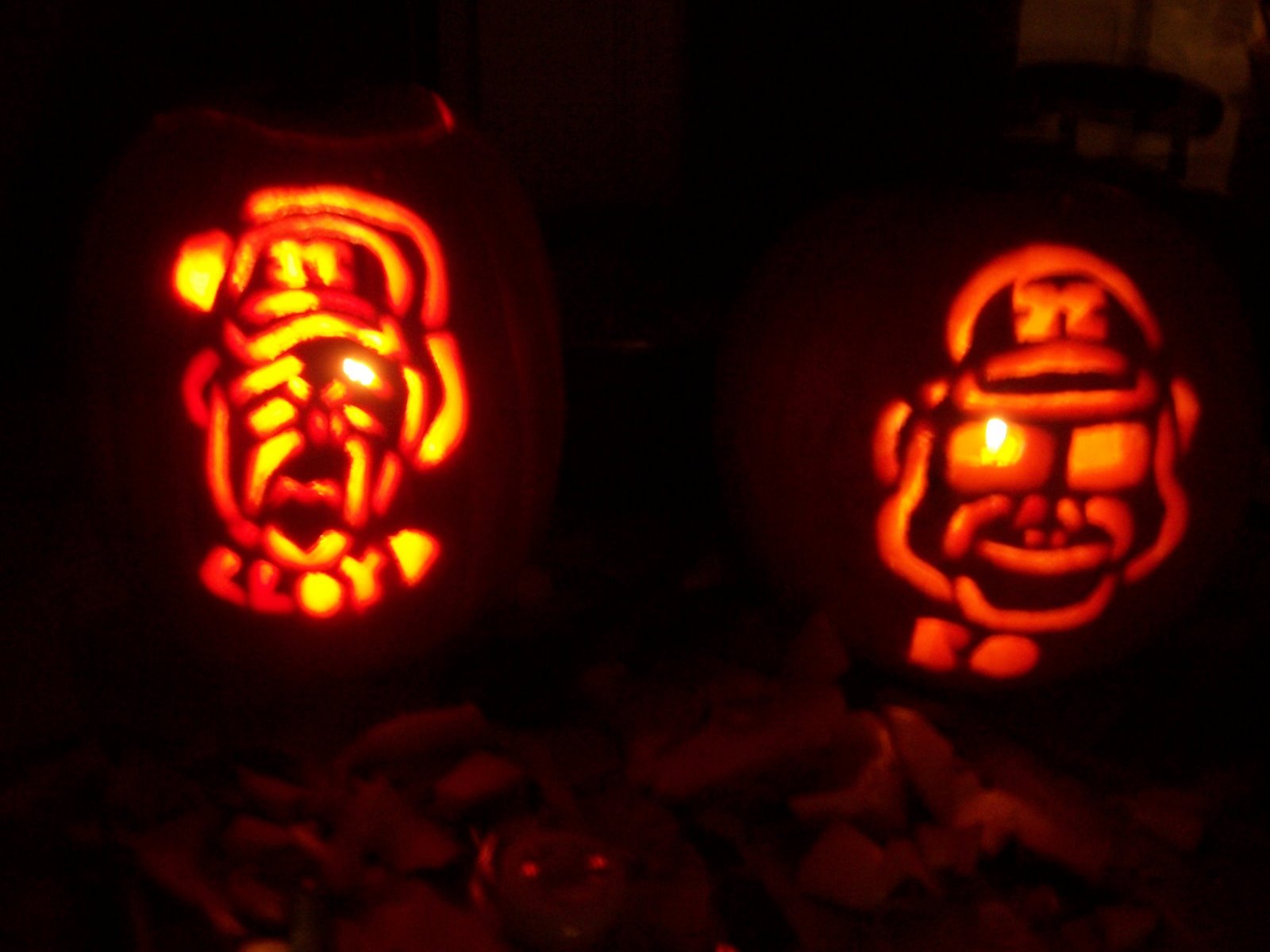 [Bo&Lloyd+pumpkins.JPG]