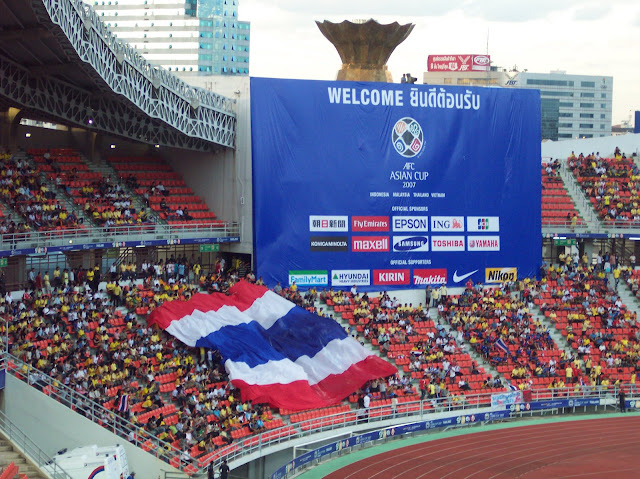 Thai fans, Rajamangala Stadium, July 12
