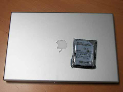 disque dur macbook pro 001 - MacBook Pro : Remplacer son Disque Dur (images)
